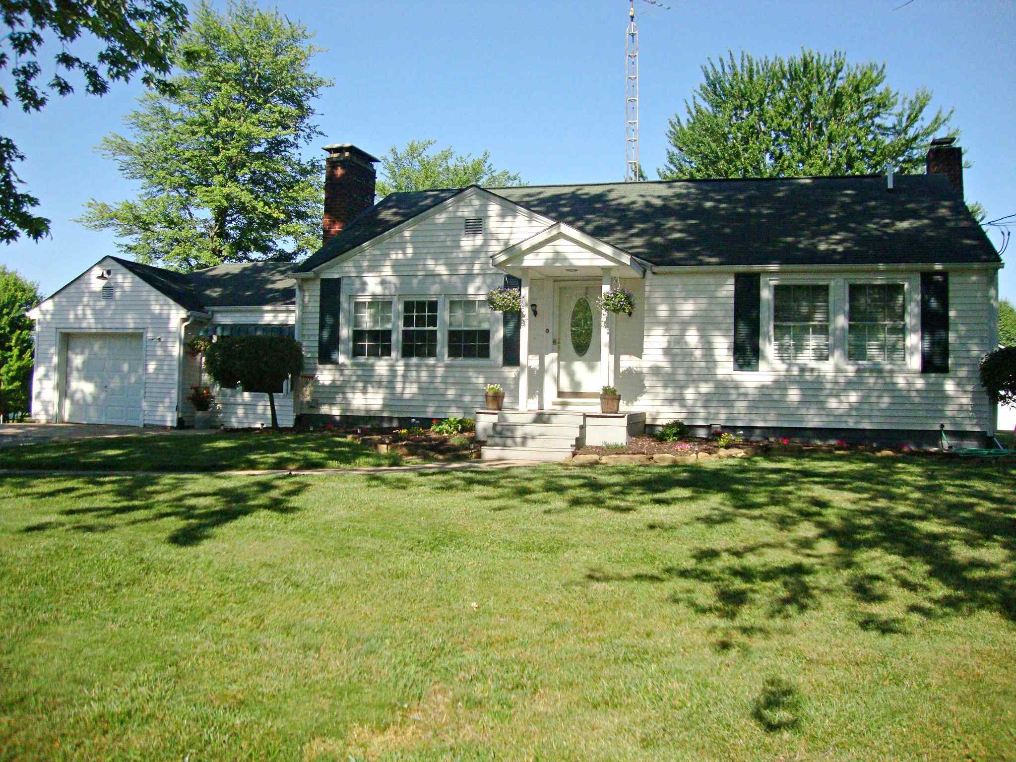 311 Bloomfield Road Loogootee, IN 47553 - Photo 1 of 24
