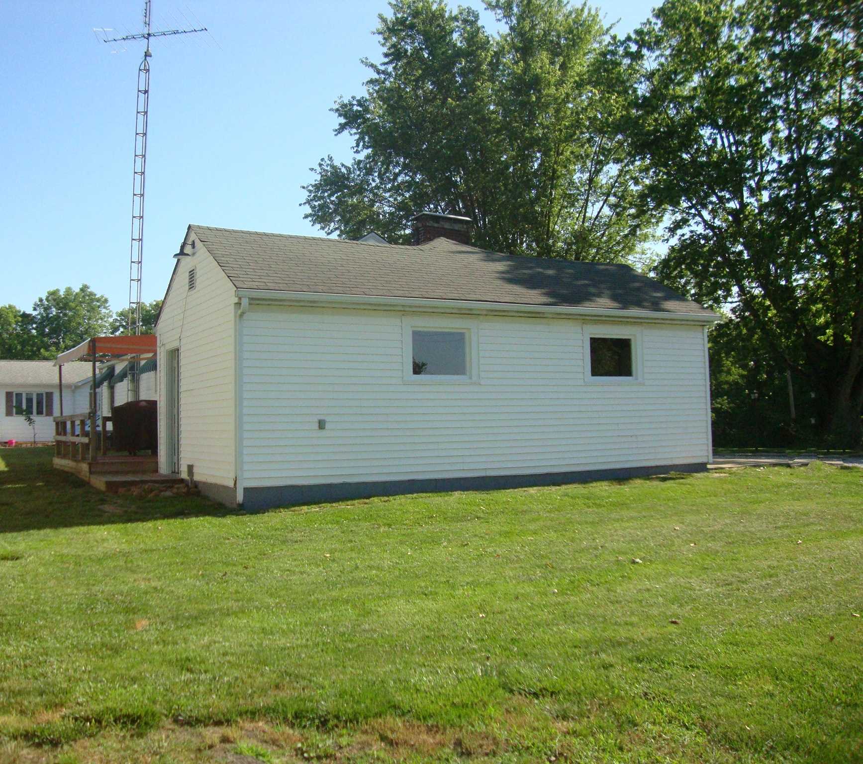 311 Bloomfield Road Loogootee, IN 47553 - Photo 22 of 24