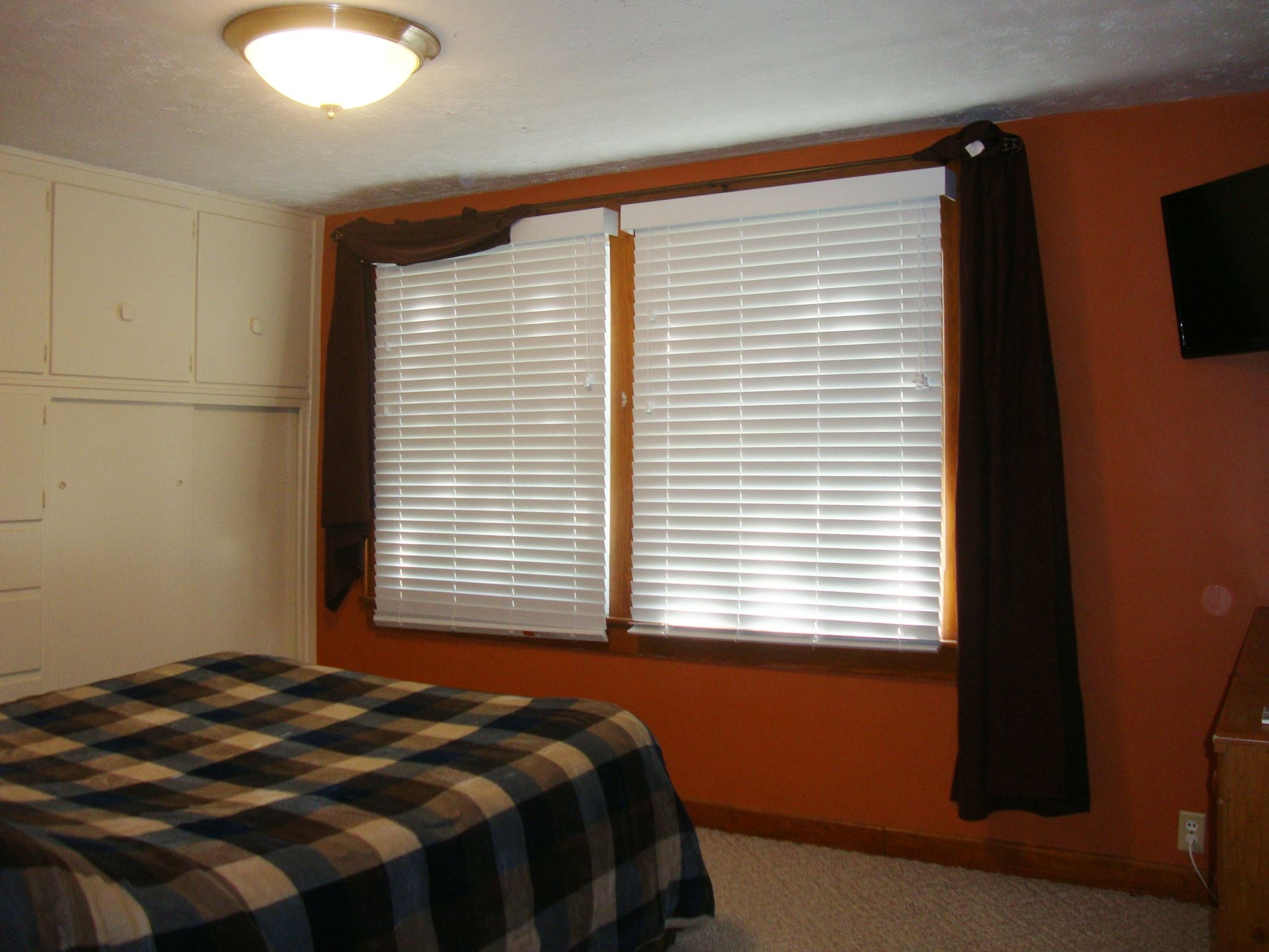 311 Bloomfield Road Loogootee, IN 47553 - Photo 9 of 24