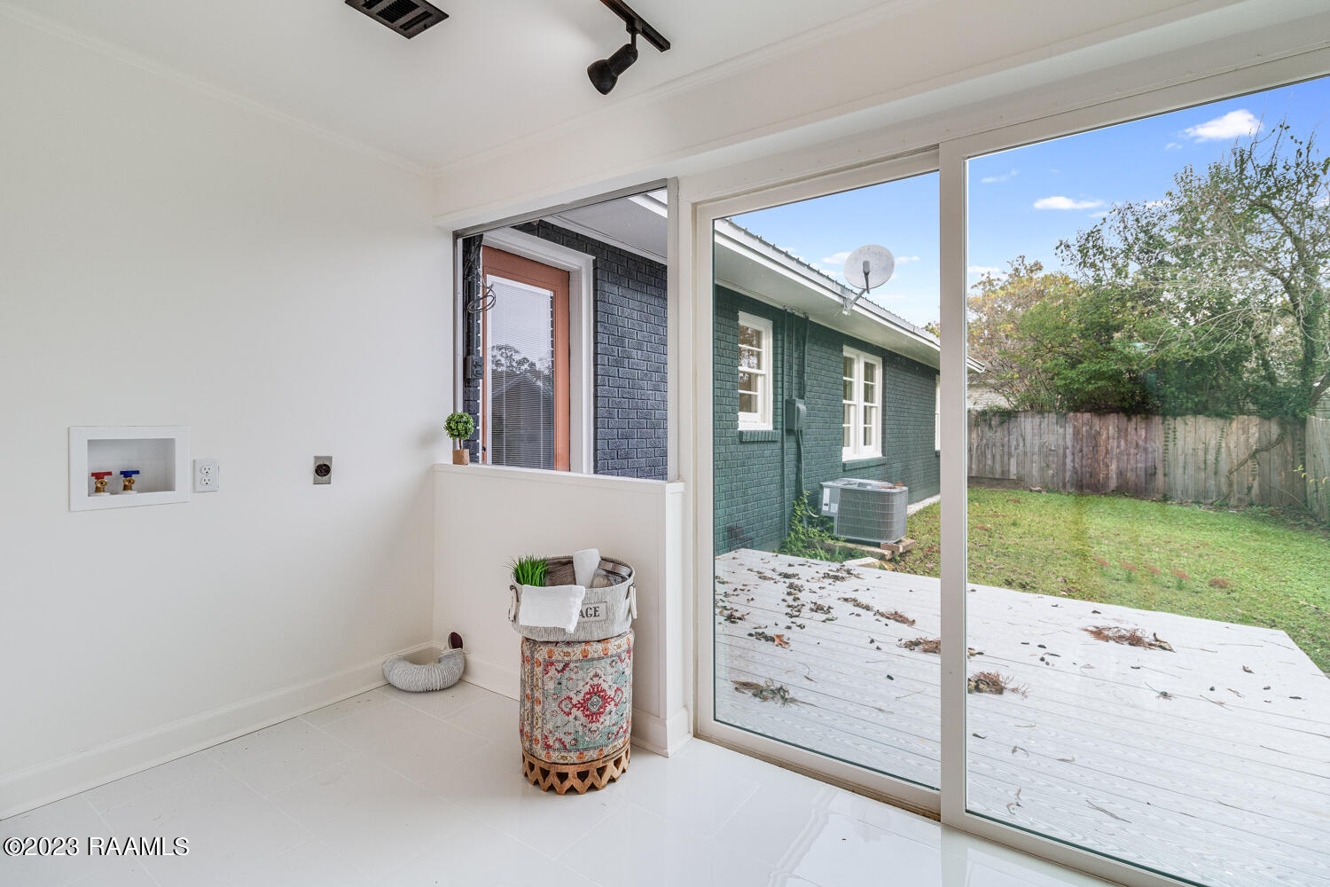 103 Pooler Drive Lafayette, LA 70503 - Photo 18 of 20 103 Pooler-9