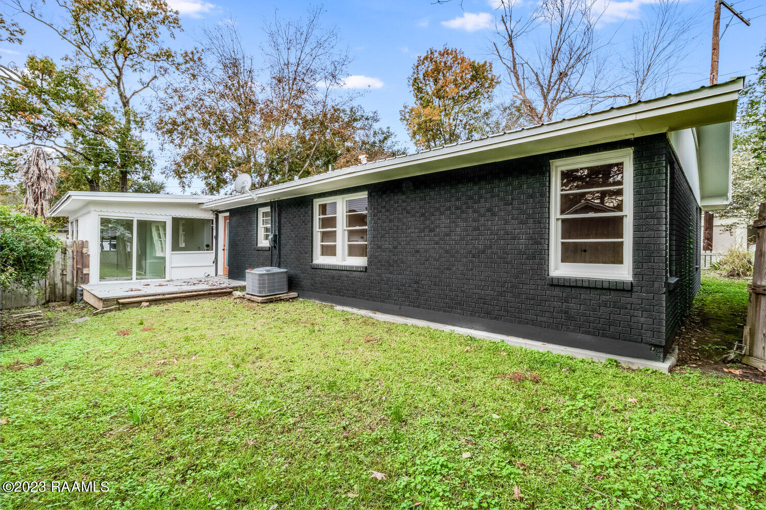 103 Pooler Drive Lafayette, LA 70503 - Photo 19 of 20 103 Pooler-17