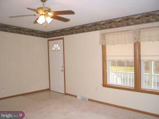 2 Cranberry Drive Cream Ridge, NJ 08514 - Photo 3 of 6