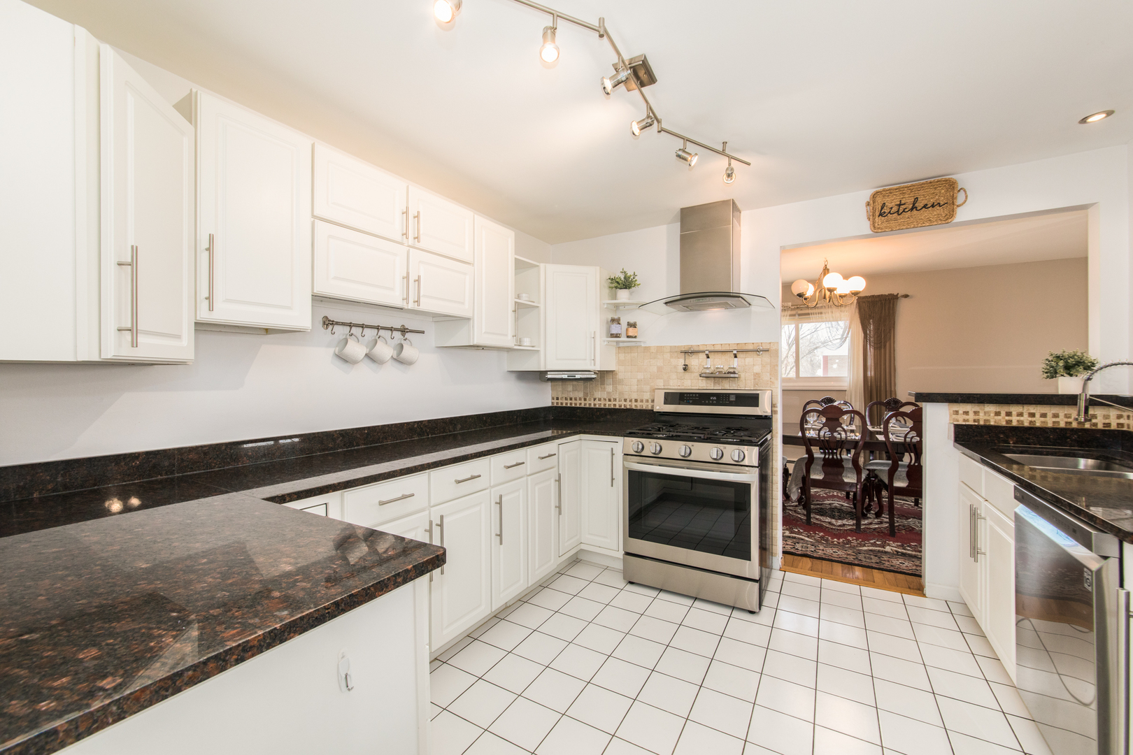 9500 Dee Road, Unit 202B Des Plaines, IL 60016 - Photo 15 of 29