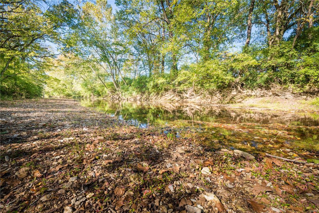 302 Schaper Road Foristell, MO 63348 - Photo 2 of 38