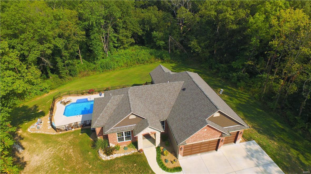 302 Schaper Road Foristell, MO 63348 - Photo 3 of 38