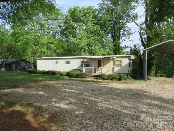 $1,000 | 6682 North Carolina Highway 150, Sherrills Ford, NC 28673