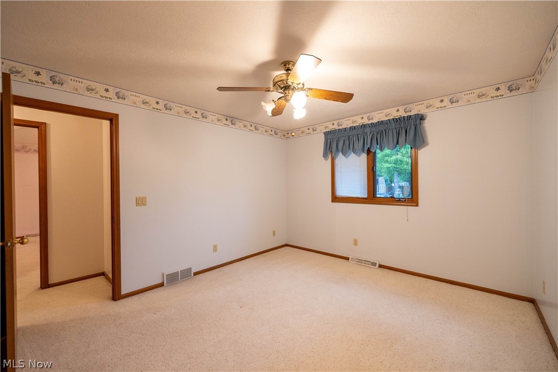 14565 Sheldon Road Cleveland, OH 44130 - Photo 25 of 48