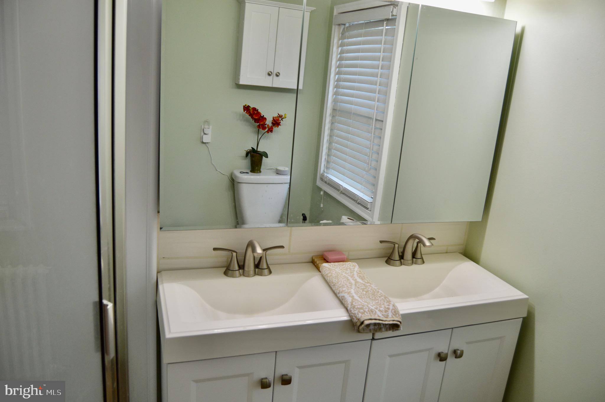 3103 Carlisle Road Gardners, PA 17324 - Photo 19 of 34 2nd floor full bath