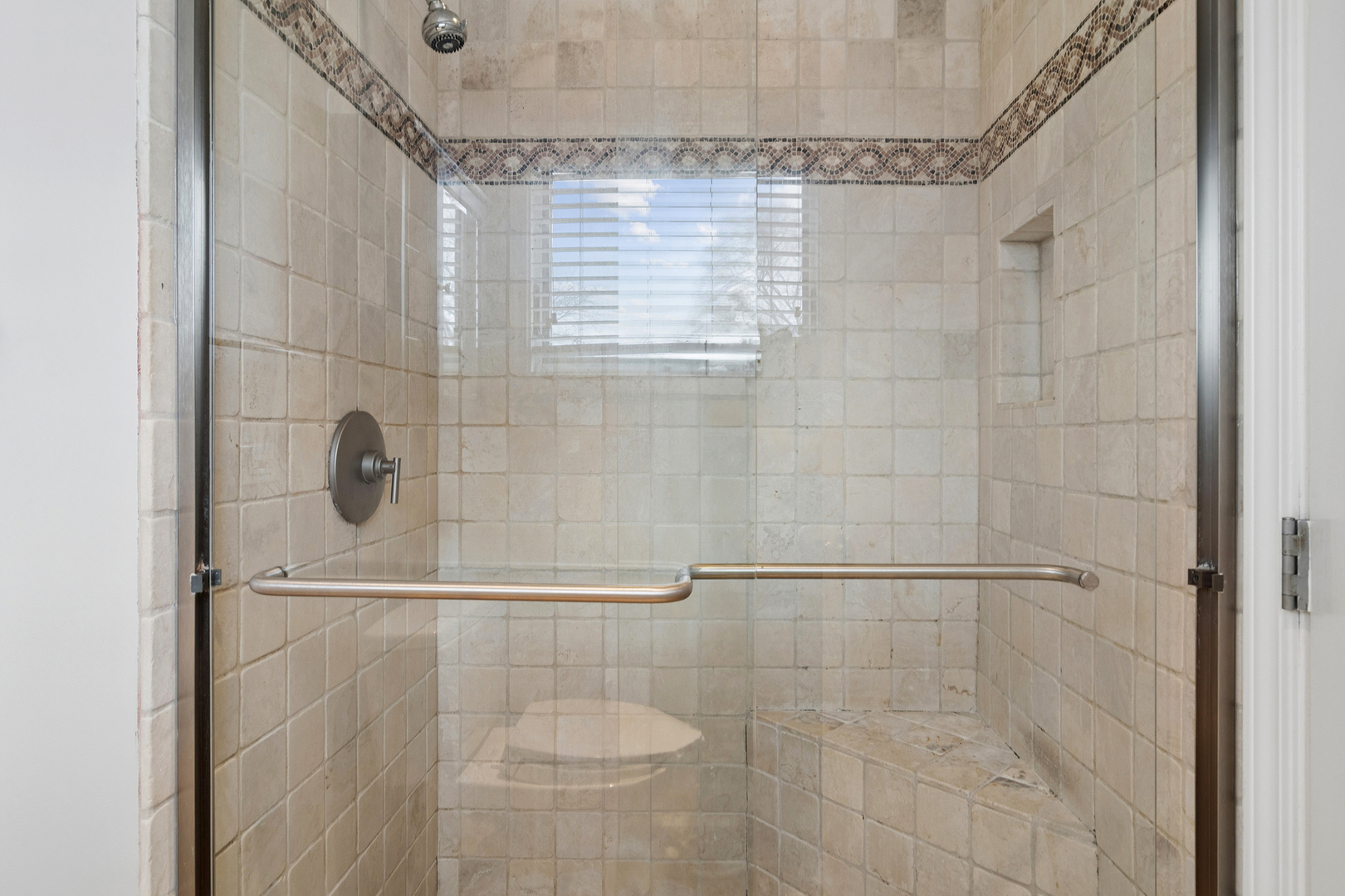 10 Fairview Avenue Deerfield, IL 60015 - Photo 15 of 25