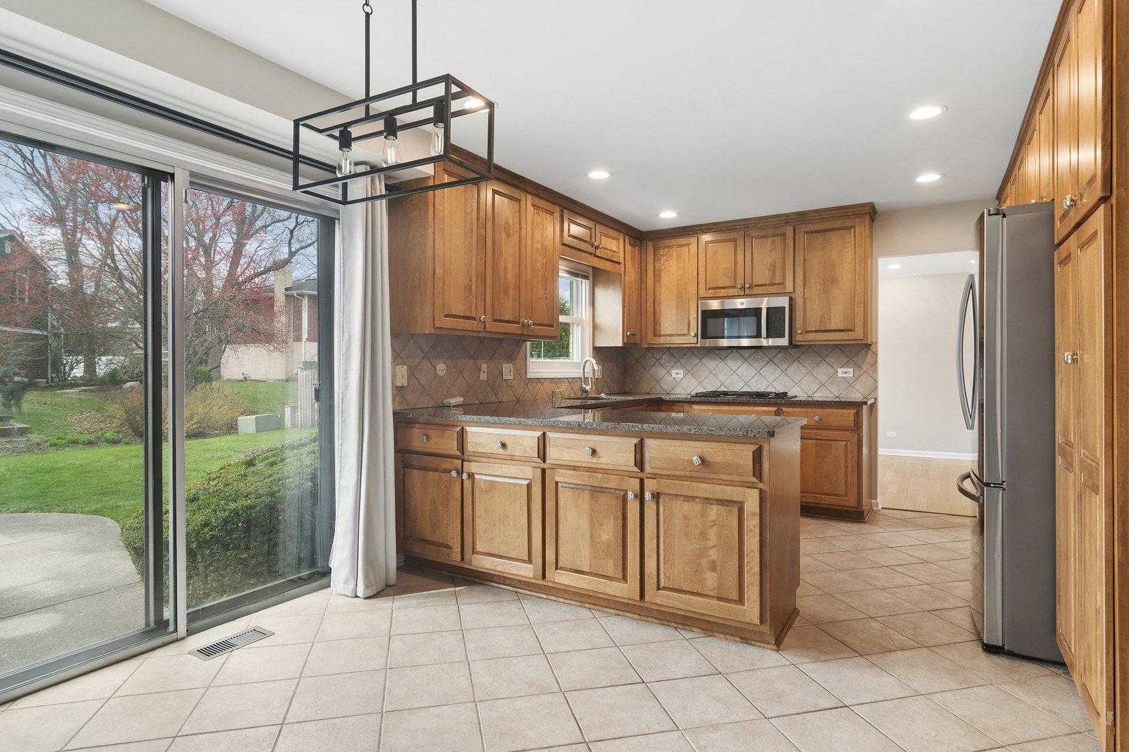10 Fairview Avenue Deerfield, IL 60015 - Photo 7 of 25