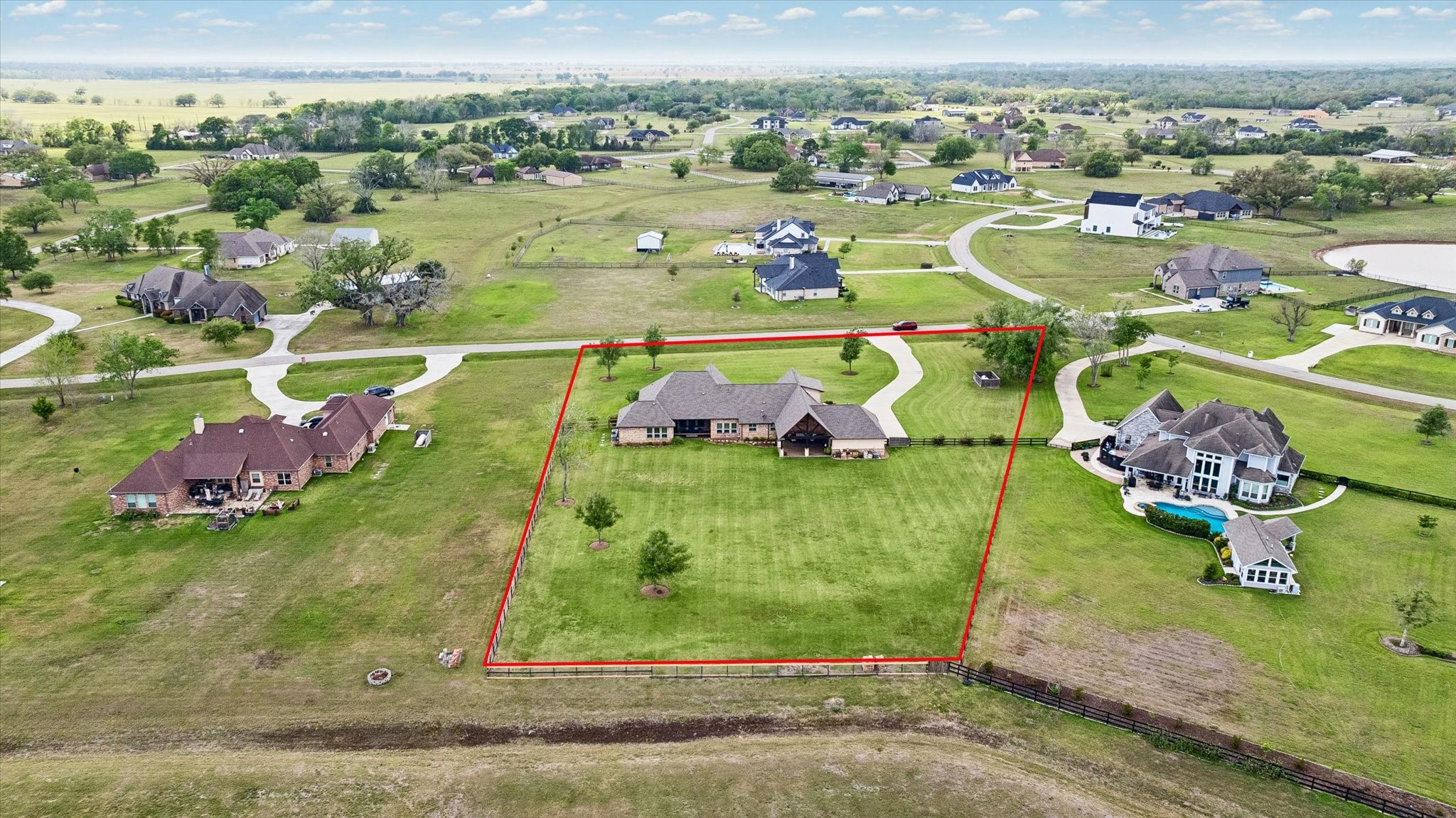 17703 Cedarhill Drive Rosharon, TX 77583 - Photo 43 of 47 an aerial view of a with a big yard