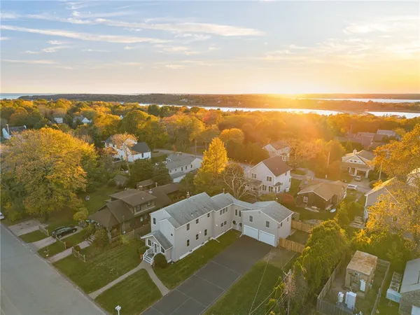 $1,460,000 | 104 Howland Avenue, Jamestown, RI 02835