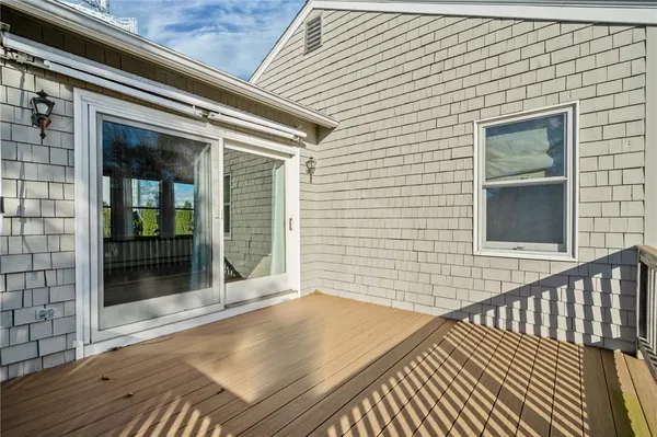 $1,460,000 | 104 Howland Avenue, Jamestown, RI 02835