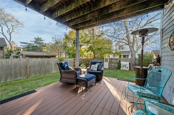 $1,460,000 | 104 Howland Avenue, Jamestown, RI 02835