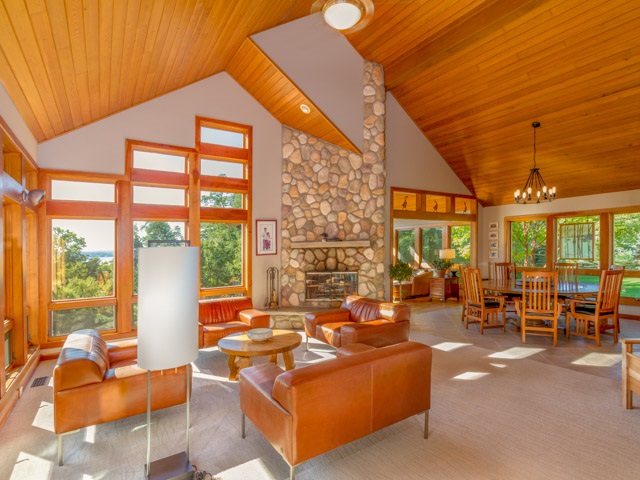 2465 Carroll Road Traverse City, MI 49686 - Photo 9 of 57 1870130-8.JPG
