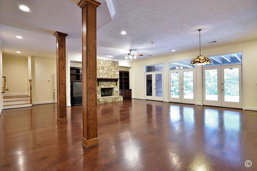 8751-8 River Road Columbus, GA 31904 - Photo 24 of 37 Terrace level living
