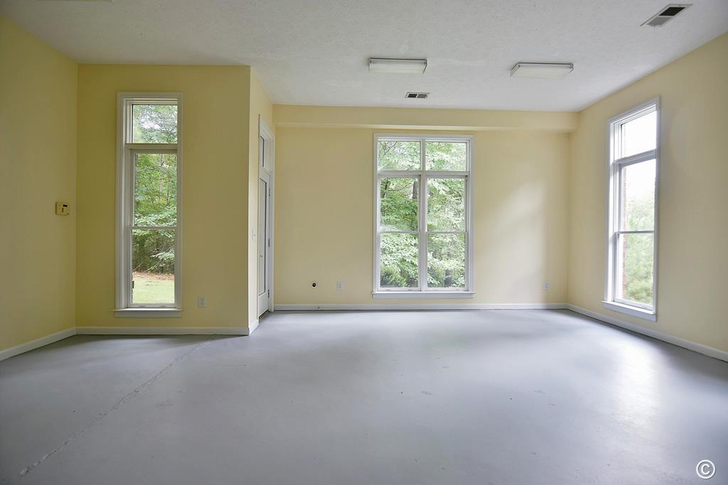 8751-8 River Road Columbus, GA 31904 - Photo 31 of 37 Potential 6th bedroom - see next pic!