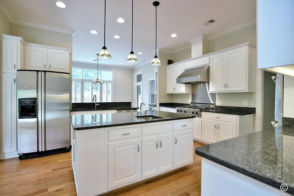 8751-8 River Road Columbus, GA 31904 - Photo 8 of 37 Kitchen