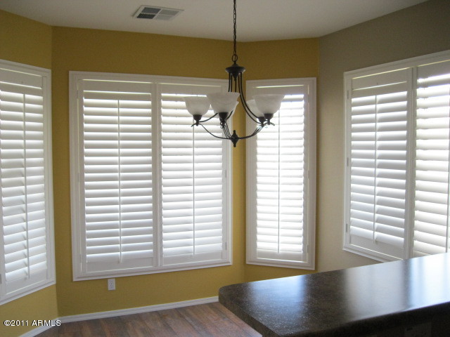 1553 East Bautista Road Gilbert, AZ 85297 - Photo 6 of 19 Kitchen Nook
