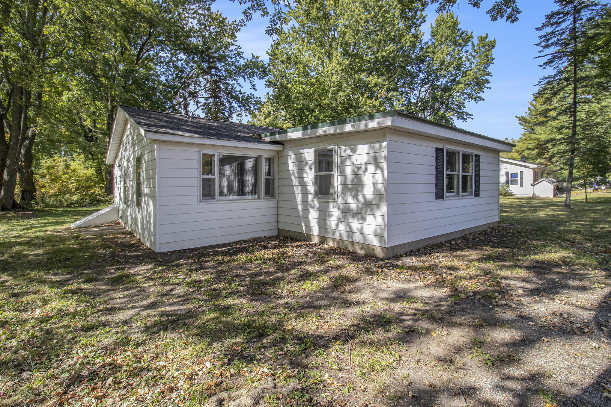 890 South Senator Road Crystal, MI 48818 - Photo 13 of 17 013_file_408