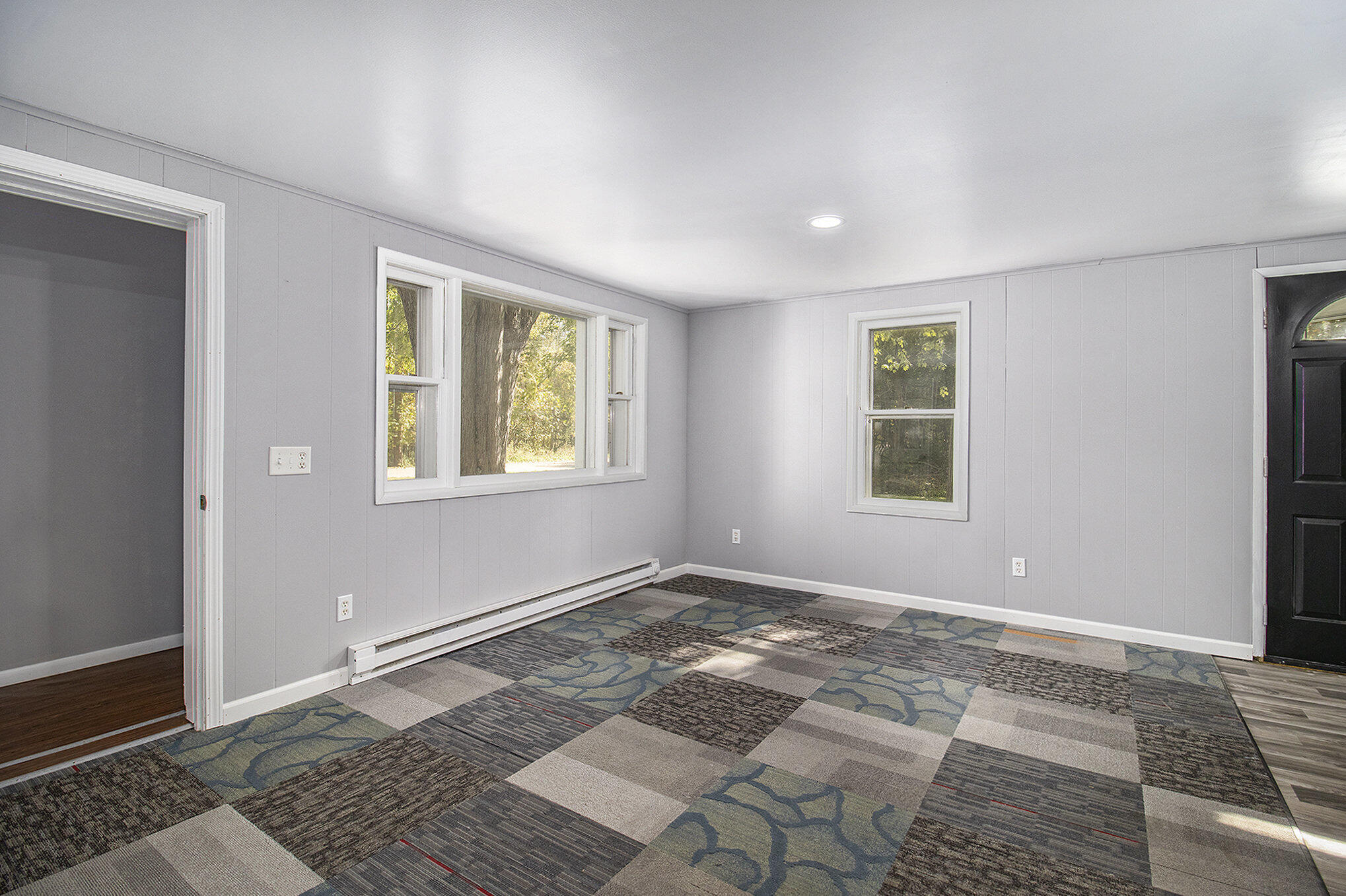 890 South Senator Road Crystal, MI 48818 - Photo 3 of 17 003_file_749