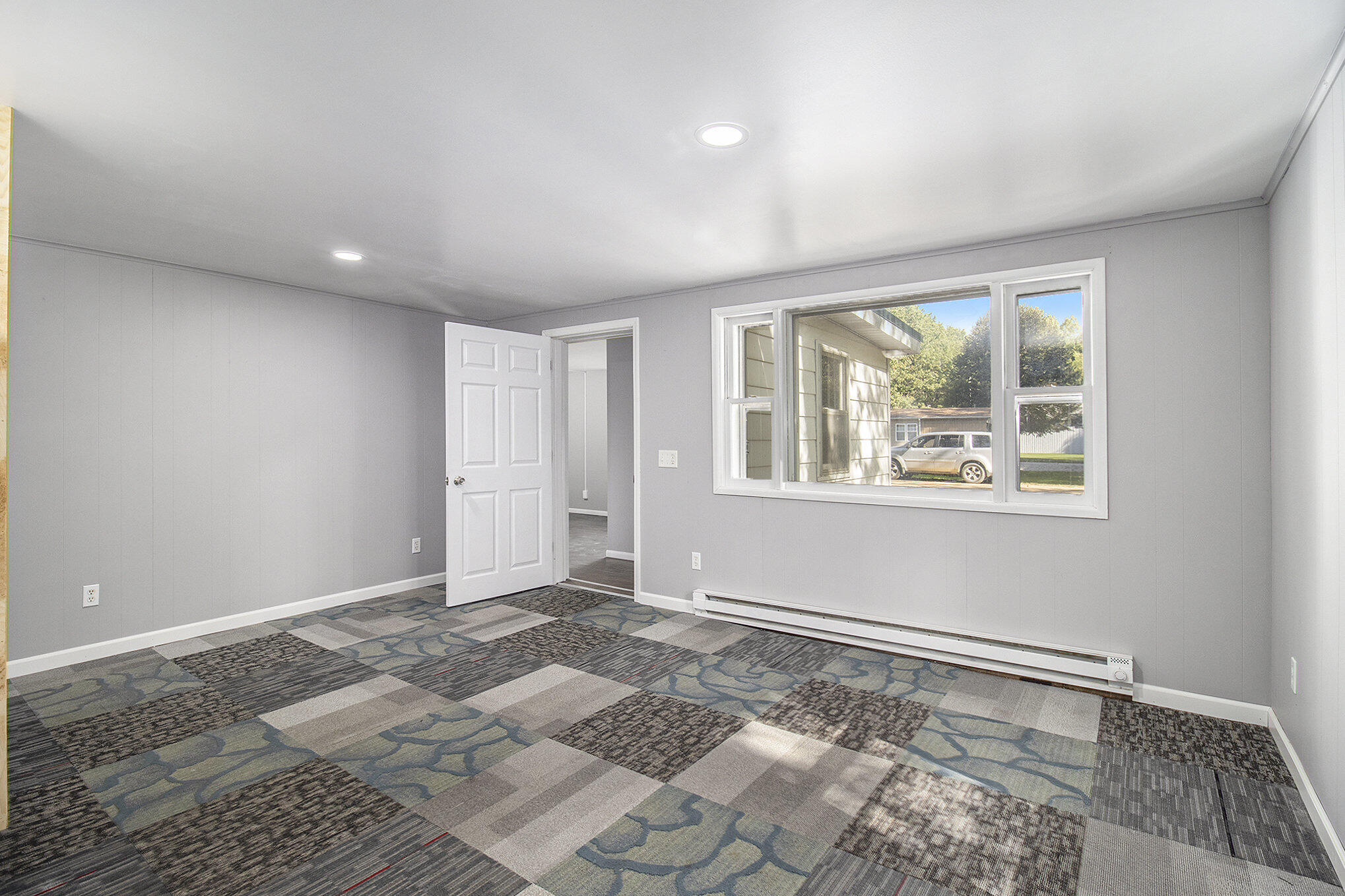 890 South Senator Road Crystal, MI 48818 - Photo 4 of 17 004_file_865