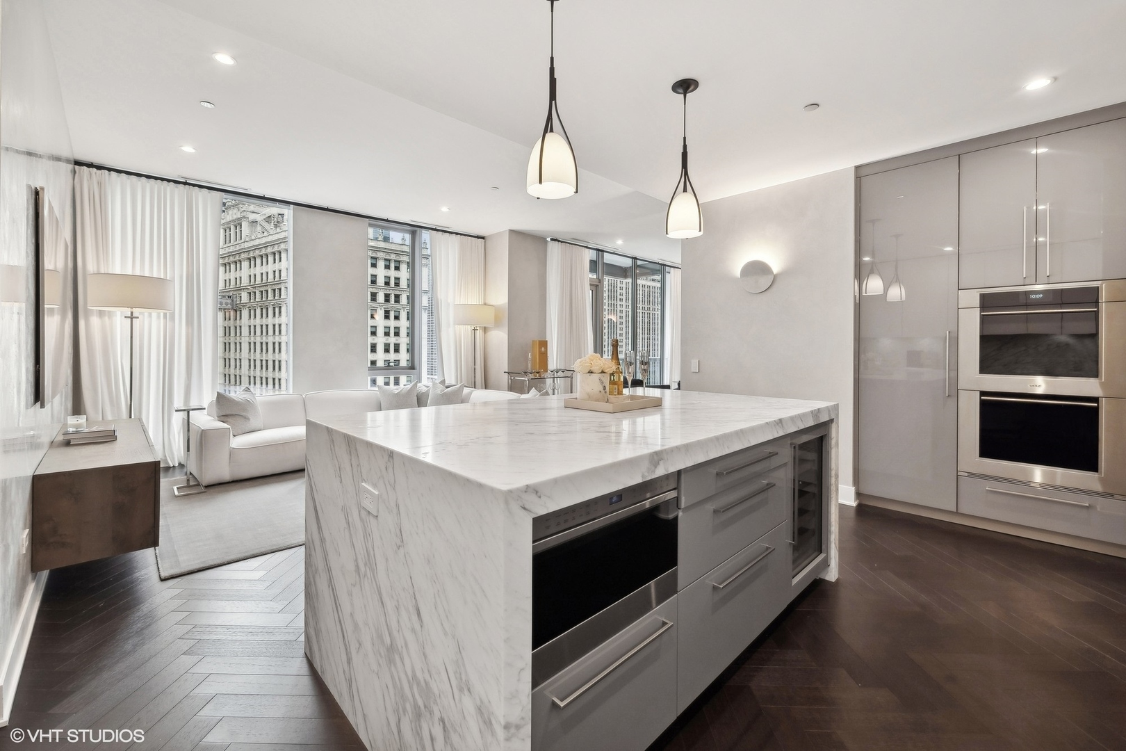 403 North Wabash Avenue, Unit 12B Chicago, IL 60611 - Photo 19 of 49 Gallery Image 19