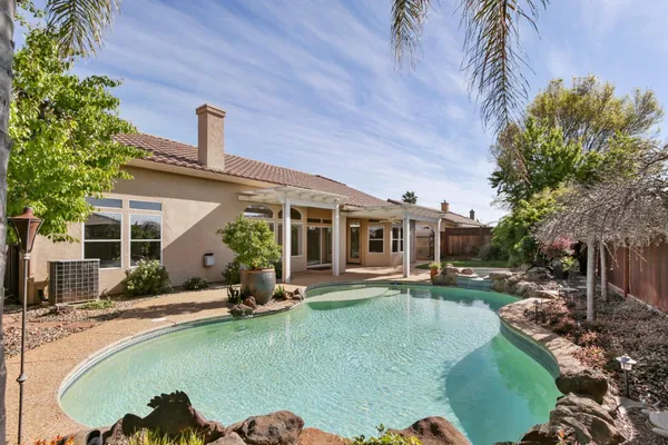 $630,000 | 702 Shakeley Lane, Ione, CA 95640