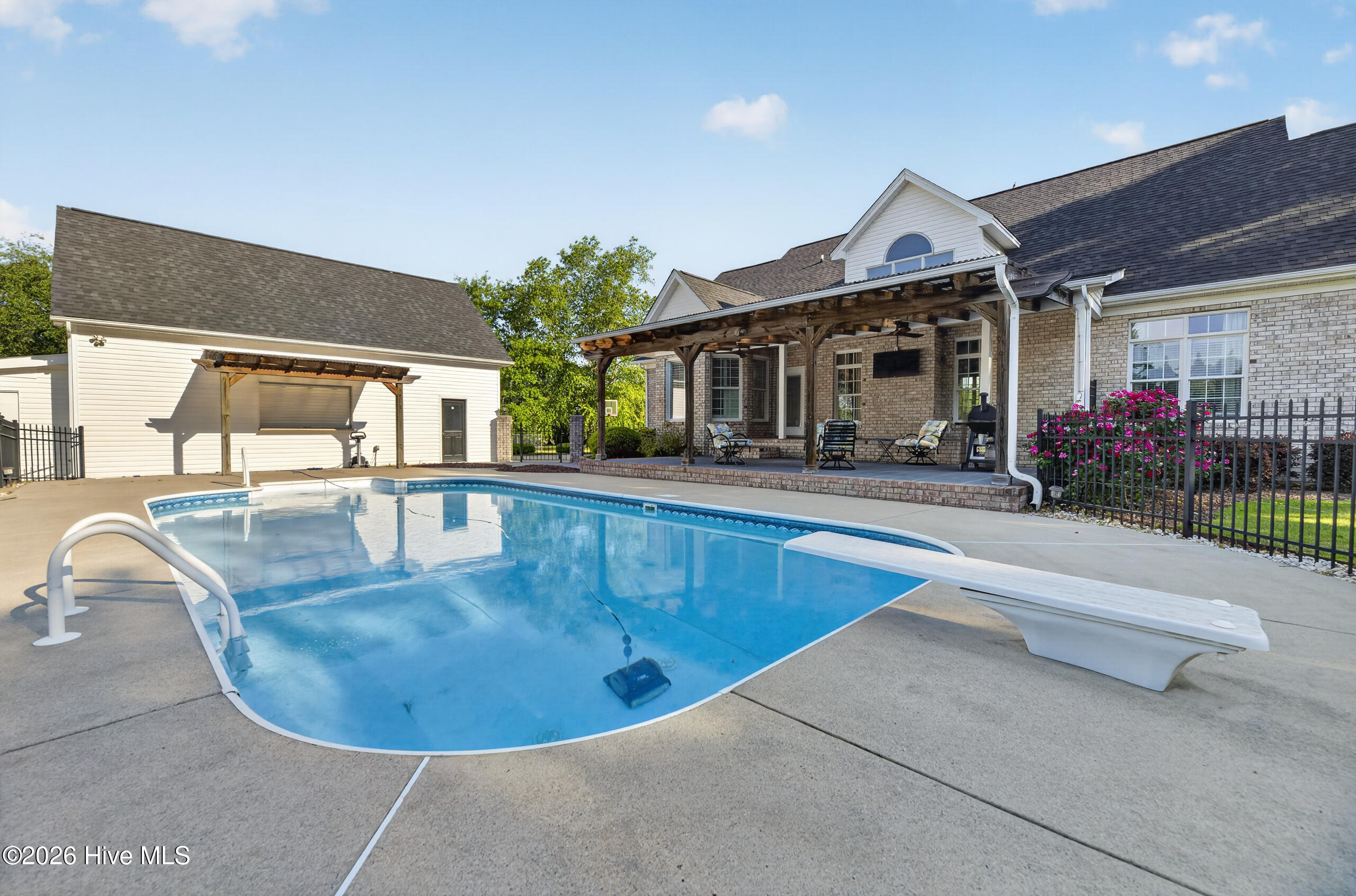 5066 Eastern Pines Road Greenville, NC 27858 - Photo 51 of 73 Covered Porch/Pool