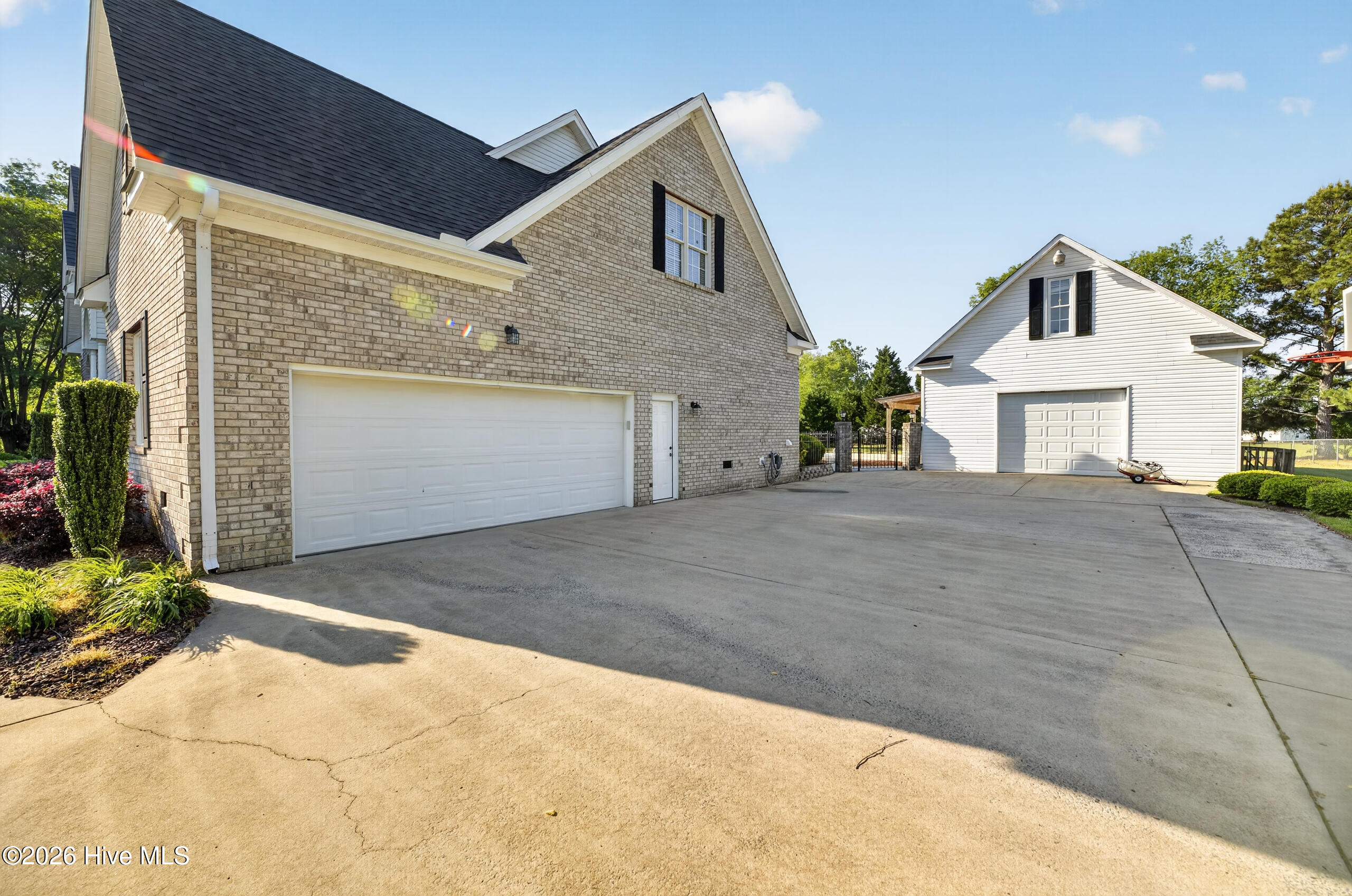 5066 Eastern Pines Road Greenville, NC 27858 - Photo 6 of 73 Front Exterior