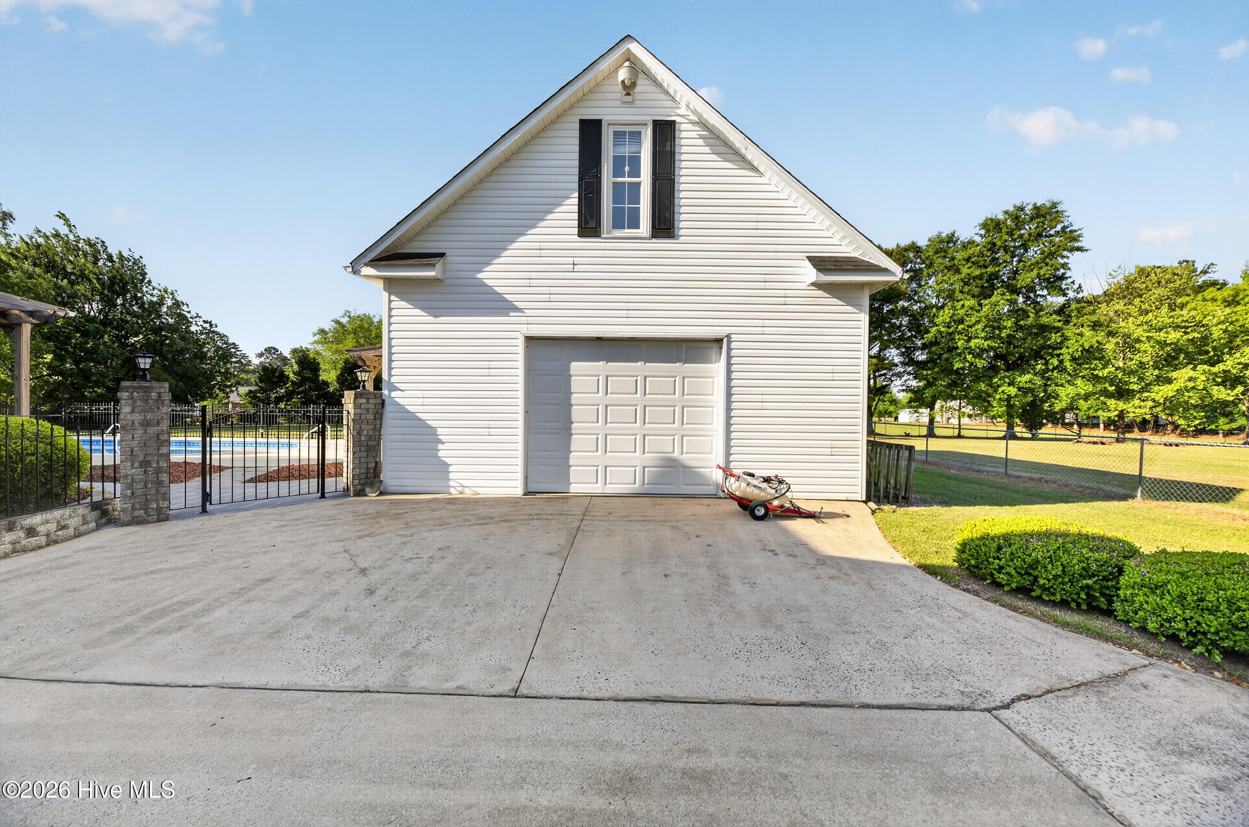 5066 Eastern Pines Road Greenville, NC 27858 - Photo 7 of 73 Detached Garage