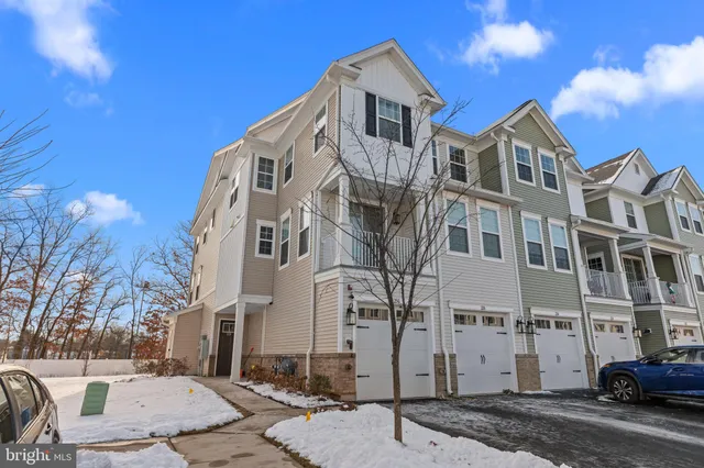 $575,000 | 228 Park Lane, Dunellen, NJ 08812