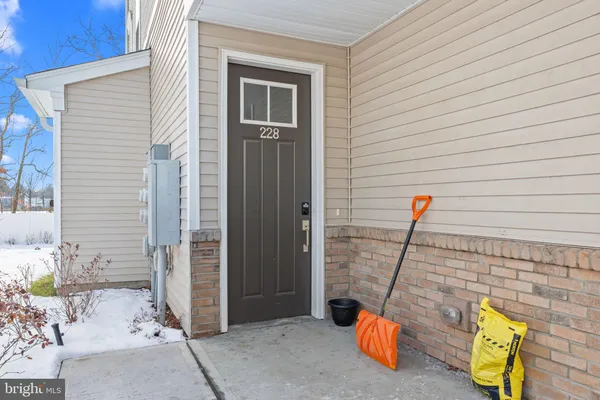 a view of sitting area with seating space