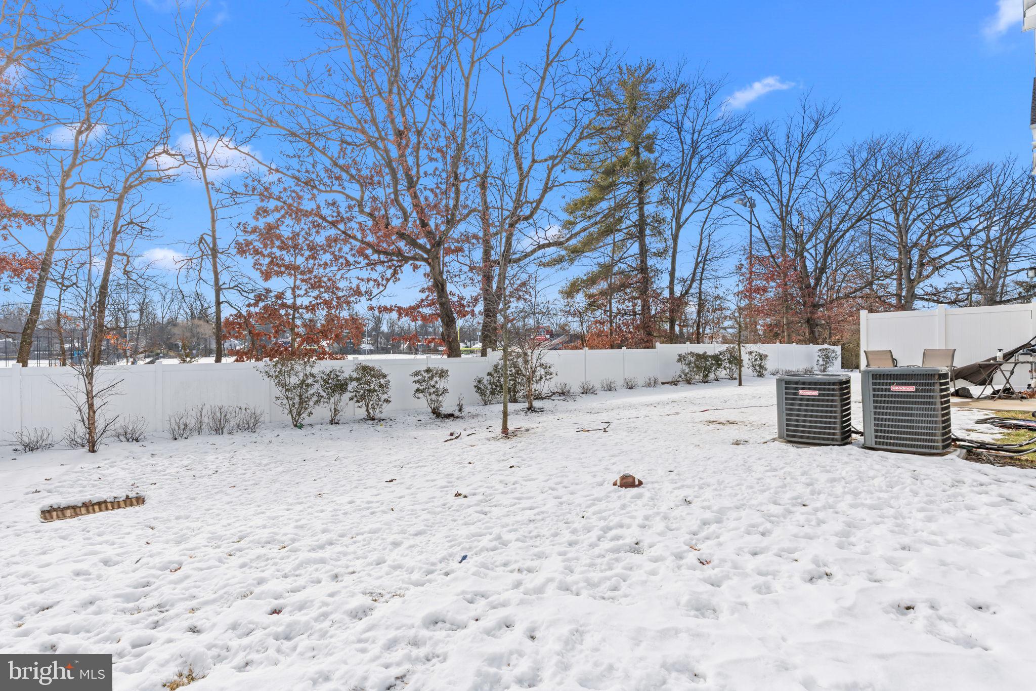 228 Park Lane Dunellen, NJ 08812 - Photo 24 of 35 a view of a yard with snow