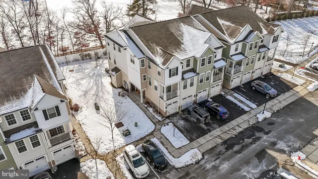 $575,000 | 228 Park Lane, Dunellen, NJ 08812