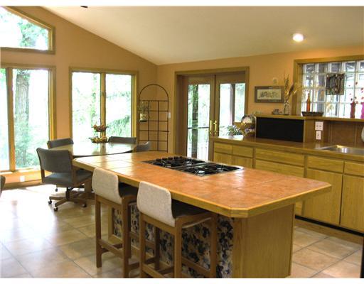 214 Field Club Ridge Road Pittsburgh, PA 15238 - Photo 8 of 18 Kitchen.