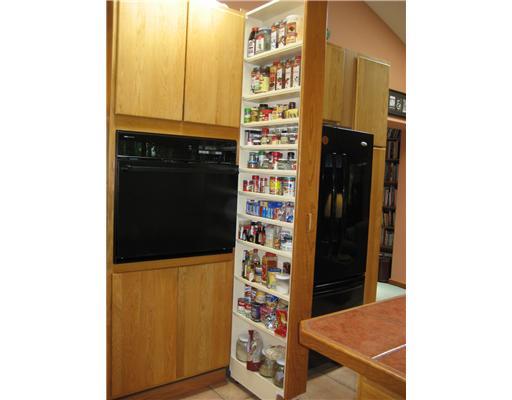 214 Field Club Ridge Road Pittsburgh, PA 15238 - Photo 10 of 18 Kitchen.