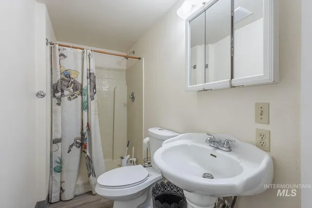 $669,900 | 6050 Elmore Road, Fruitland, ID 83619