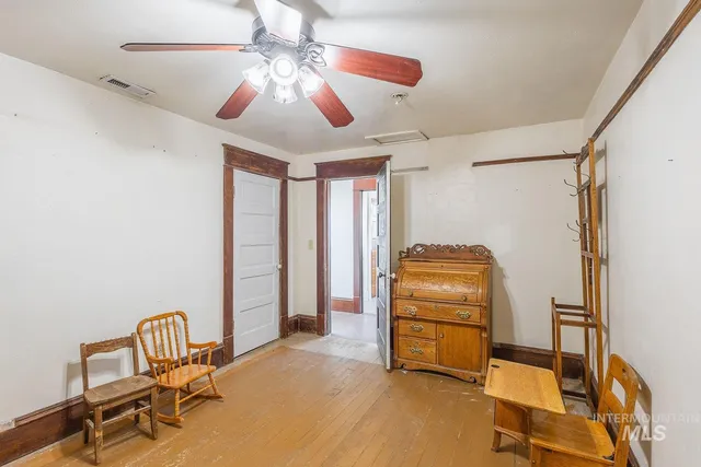 $669,900 | 6050 Elmore Road, Fruitland, ID 83619