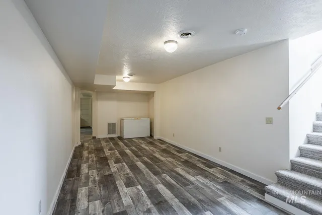 $669,900 | 6050 Elmore Road, Fruitland, ID 83619