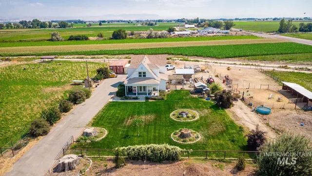 $669,900 | 6050 Elmore Road, Fruitland, ID 83619
