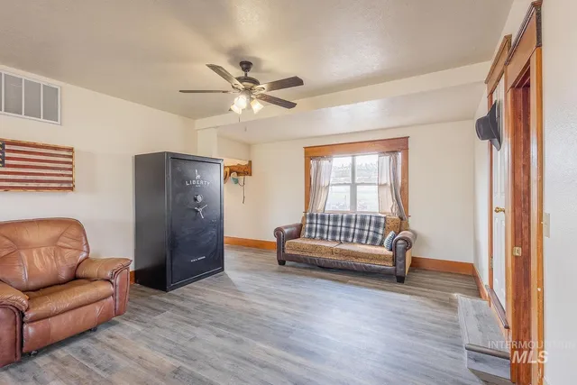 $669,900 | 6050 Elmore Road, Fruitland, ID 83619