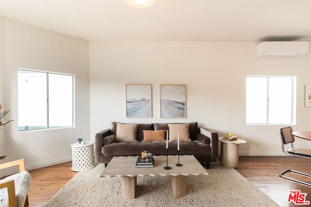 $655,000 | 658 1/2 Laveta Terrace, Los Angeles, CA 90026