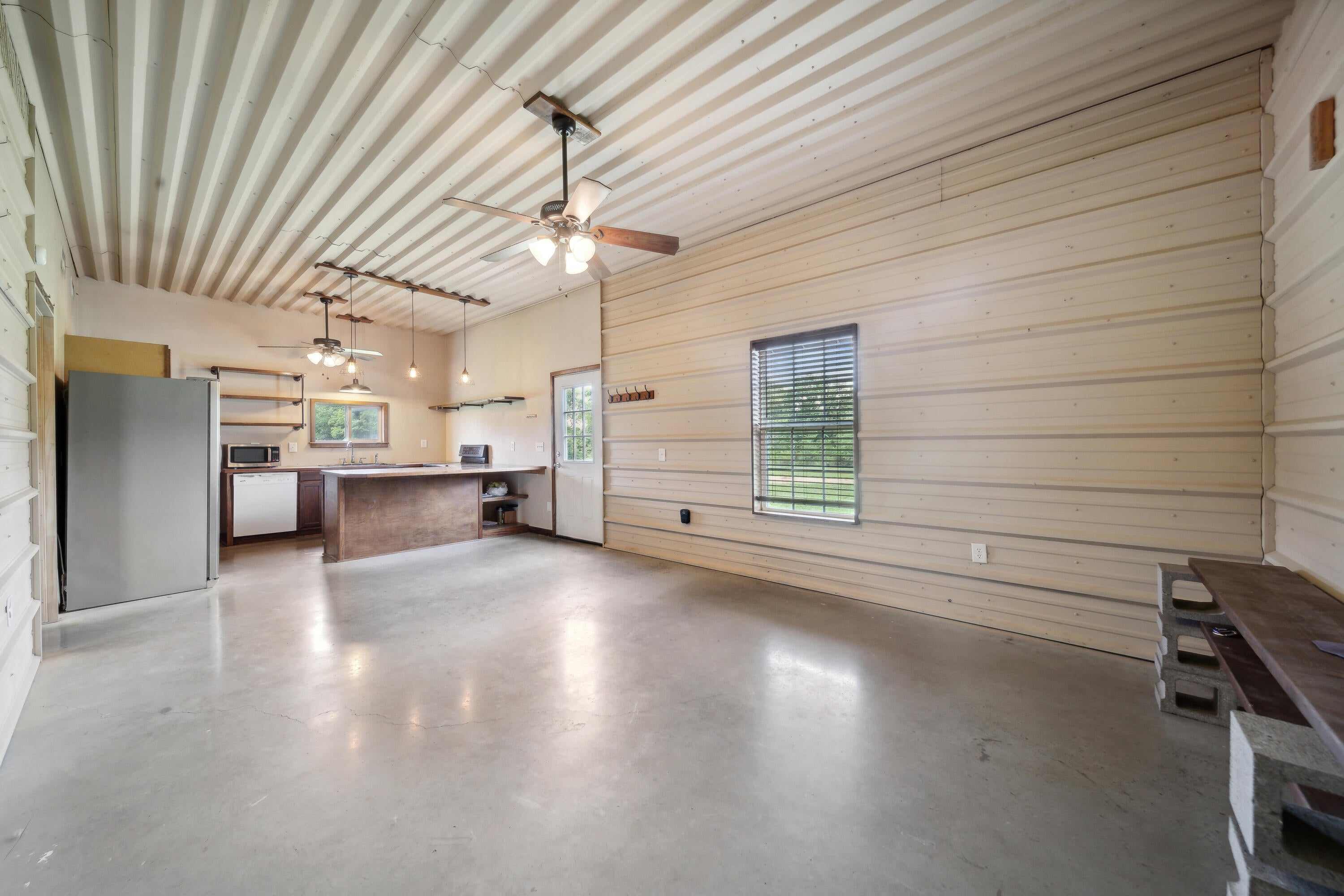 6168 East 400 Road Eucha, OK 74342 - Photo 6 of 26 10-6168 E 400 Rd-121