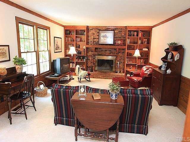 10220 Bushveld Lane Raleigh, NC 27613 - Photo 7 of 12 a view of a livingroom with furniture
