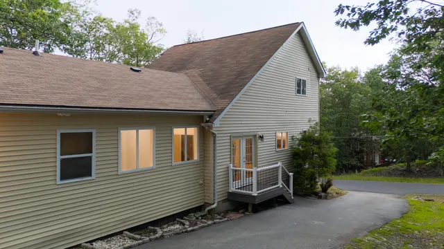 $379,000 | 5104 Lake Drive, East Stroudsburg, PA 18301