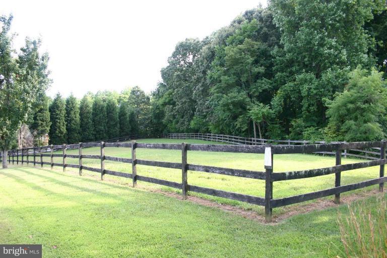 2875 Holland Cliffs Road Huntingtown, MD 20639 - Photo 3 of 17 Pasture
