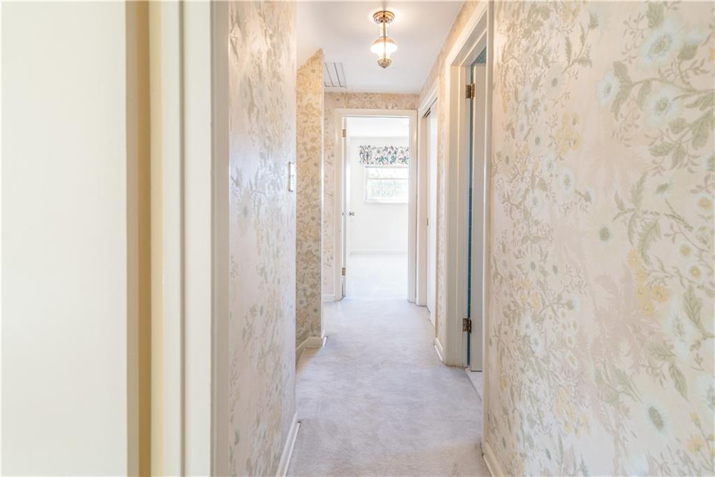 16 Swallow Hill Road Carnegie, PA 15106 - Photo 12 of 20 Gallery Image 12