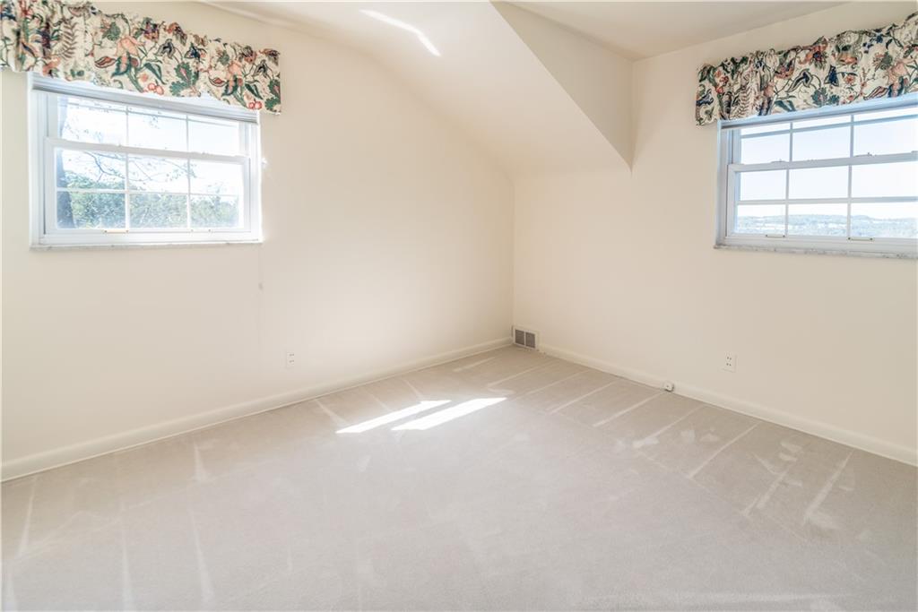 16 Swallow Hill Road Carnegie, PA 15106 - Photo 15 of 20 Gallery Image 15