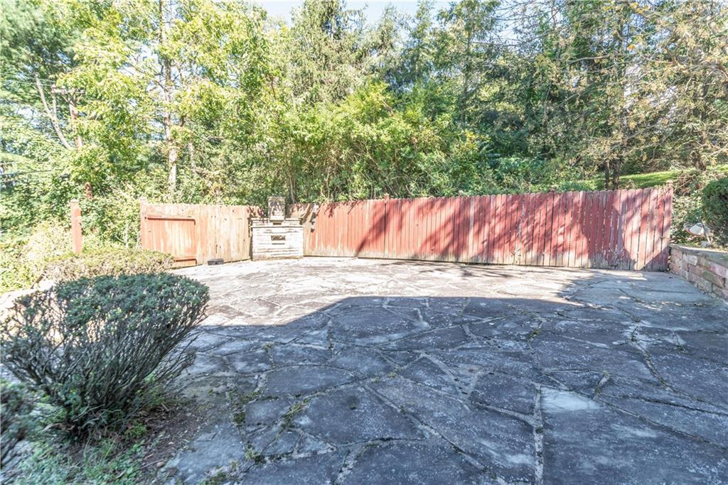 16 Swallow Hill Road Carnegie, PA 15106 - Photo 17 of 20 Gallery Image 17
